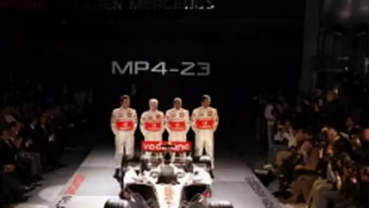 Formuła 1: McLaren MP4-23 - pokaz w Muzeum Mercedesa - Benza
