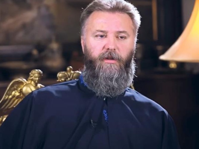 Otac Predrag Popović