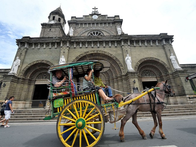 11853_filipini05-foto-afp