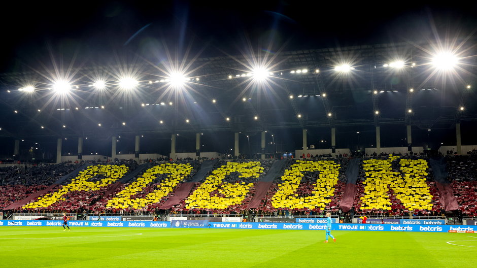 Kibice Pogoni na otwarciu stadionu