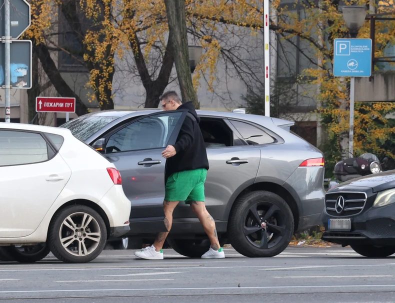 Kristijan Golubović paparaco