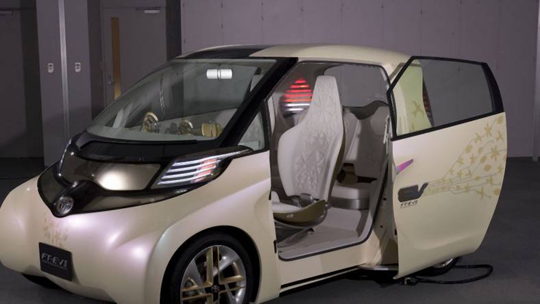 Toyota FTEV II Concept IQ na baterie