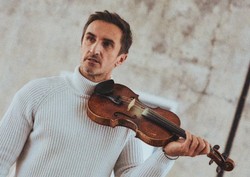 Zakopower ma problemy. Chodzi o Sebastiana Karpiela-Bułeckę