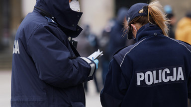 Możesz zapłacić za brak maseczki. Policja wystawiła trzy tys. mandatów w jedną dobę