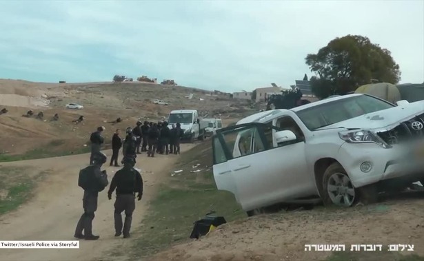 Staranował autem terenowym izraelskich policjantów. Zabił jednego, został zastrzelony [WIDEO]