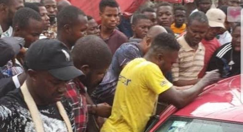 Traders rescue baby from locked car at Computer Village (Punch)