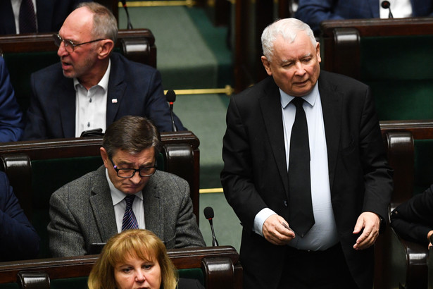 Jarosław Kaczyński i Marek Kuchciński w Sejmie