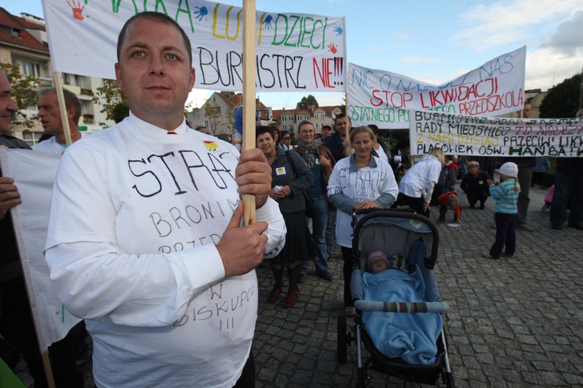 Zakaz handlu w niedzielę nie dotyczy... żony posła PiS