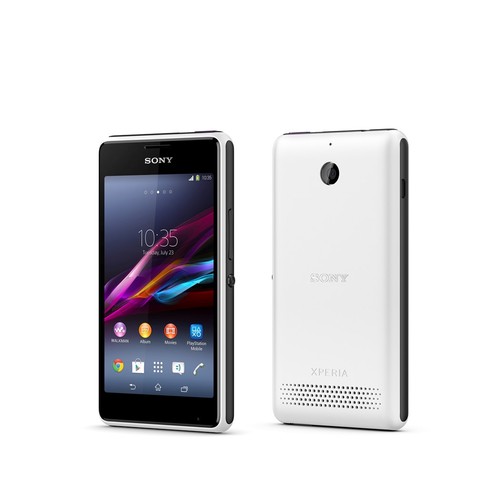 <b>Sony Xperia E1</b>
<br><br>
Xperia E1 ma natomiast królować na średniej półce smartfonów Sony. Japończycy chwalą się przede wszystkim muzycznymi możliwościami urządzenia, a w tym wewnętrznym głośnikiem o mocy 100dB. Telefon został wyposażony w 4-calowy ekran (800x480) oraz procesor 1.2 GHz Qualcomm MSM8210 dual-core. Xperia E1 pojawi się również na rynku w wersji dual sim.