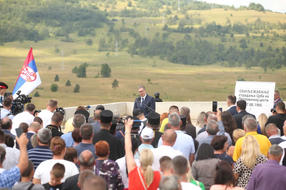 Obeležavanje stradanja Srba na Petrovačkoj cesti