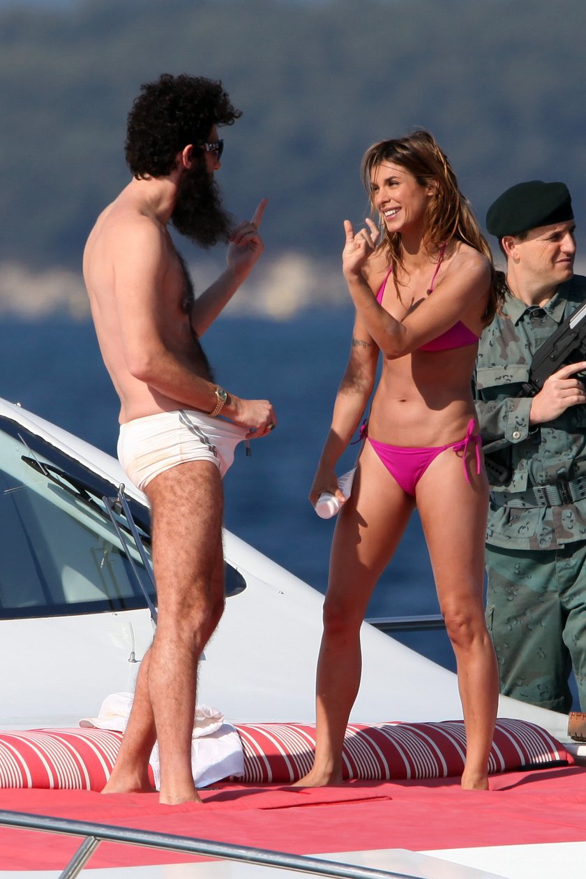 Elisabetta Canalis masuje genitalia