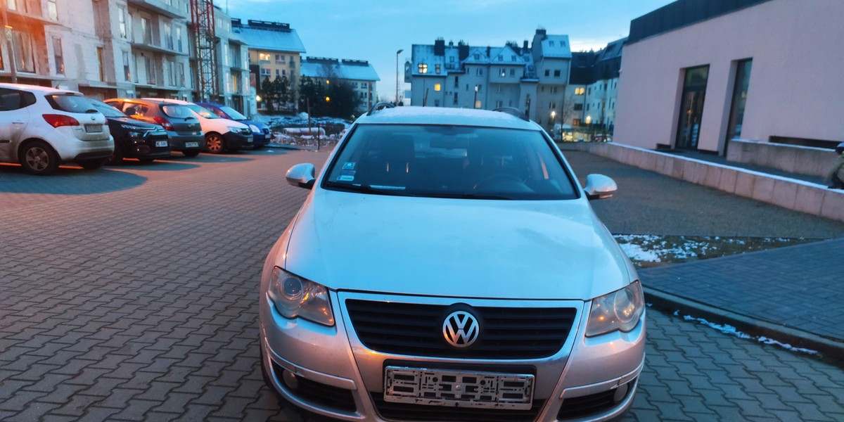 Coraz trudniej ściągnąć auto z zagranicy.