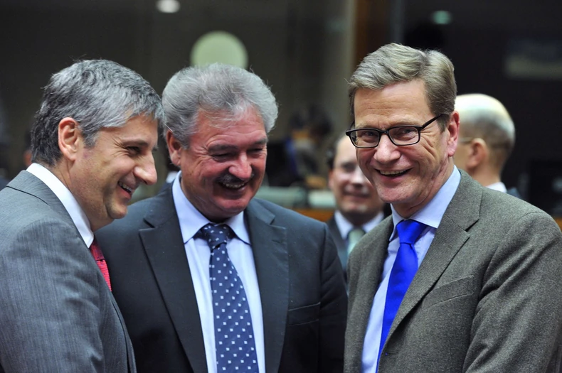 "Rusija da učini sve što je u njenoj moći u smirivanju situacije u Ukrajini": Žan Aselborn (u sredini)