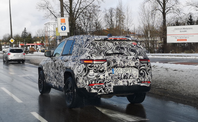 Jeep Grand Cherokee nowej generacji przyłapany w Suwałkach