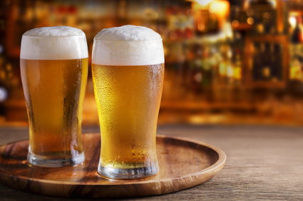 Sprzedaż piwa spada, nawet latem. Zmieniły się priorytety Polaków