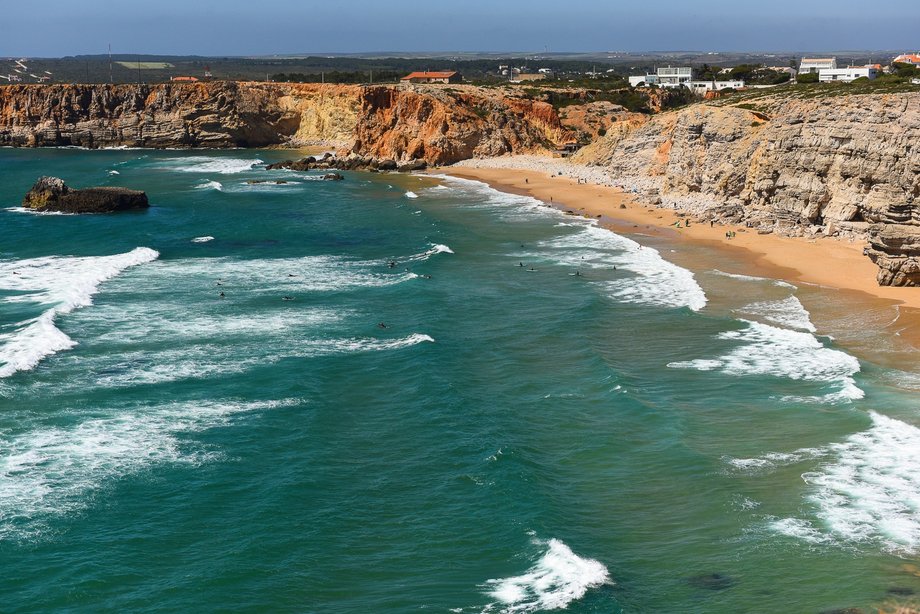 Praia do Tonel – plaża widoczna z Twierdzy Sagres, leżąca pomiędzy Twierdzą a Przylądkiem Św. Wincentego.