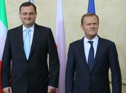 Premier Węgier gratuluje Tuskowi zwycięstwa. "Jesteśmy zadowoleni"