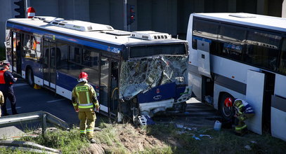 Tragedia na zjeździe z S7. Dwa autobusy wypadły z trasy! Koszmarne wieści