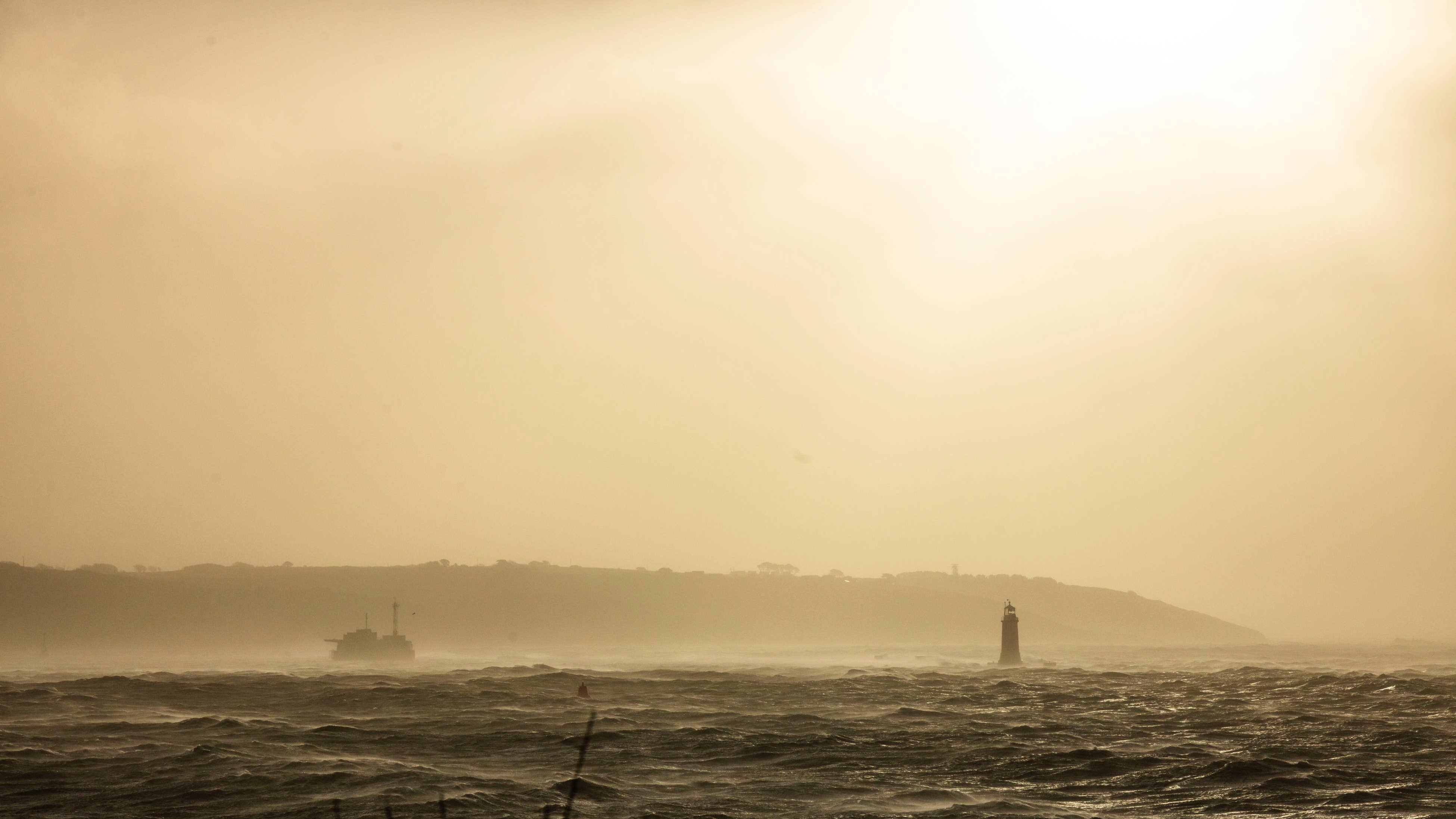 Sewage spills blow microplastics into UK coastal cities