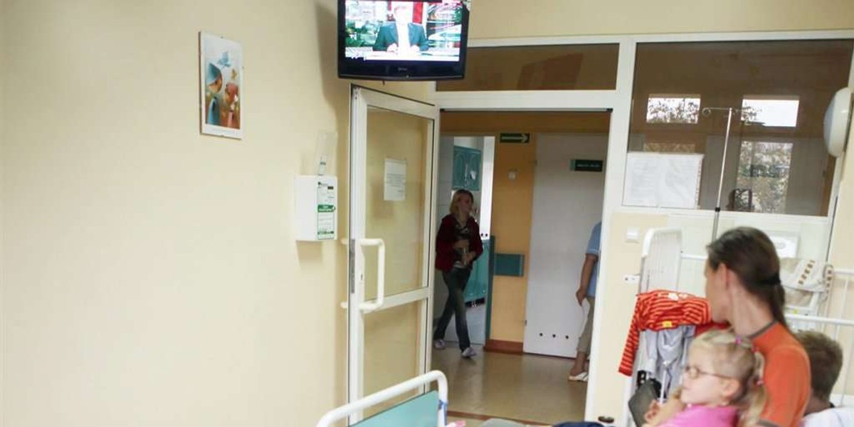 tv, telewizor, szpital, opłaty