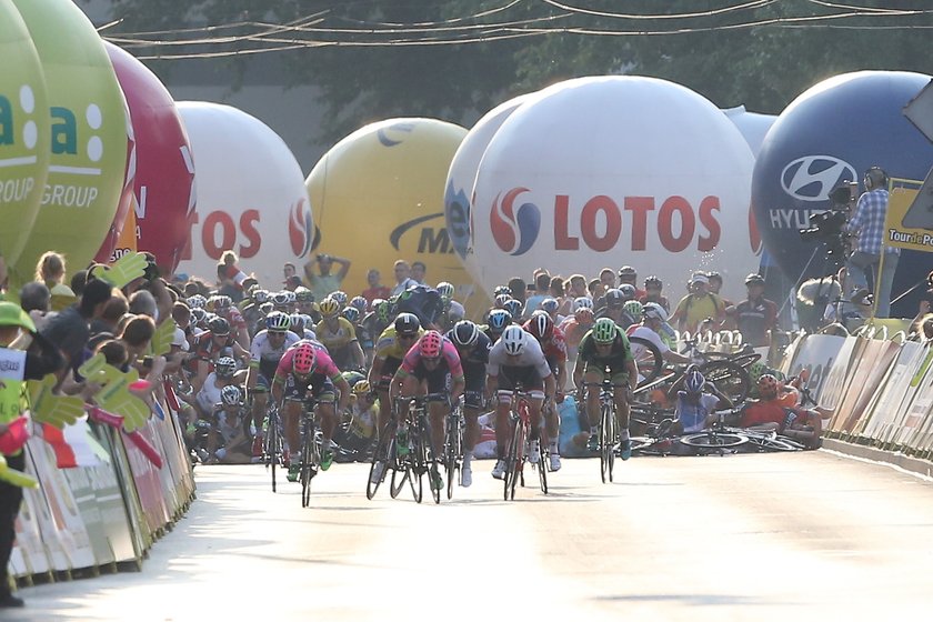 Masakra na finiszu etapu Tour de Pologne!