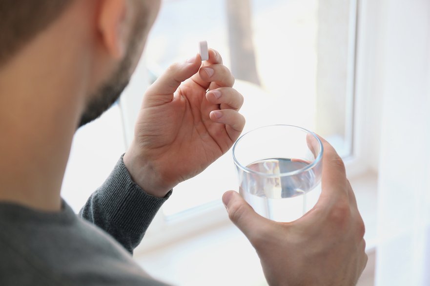 Leczenie SIBO opiera się na wdrożeniu antybiotykoterapii, celowanej probiotykoterapii i odpowiedniej diety