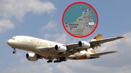 pierwsze loty z emiratów. wystartowała tylko jedna linia