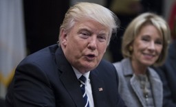 Alt-right, czyli jak Trump chce zawojować świat