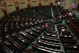 Zamiast "lex Hoc" jest nowy projekt o weryfikacji covidowej. Stawia na testy