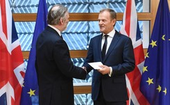 Procedura wyjścia Wielkiej Brytanii z UE rozpoczęta! Tusk: Już za wami tęsknimy. Jest ODPOWIEDŹ May
