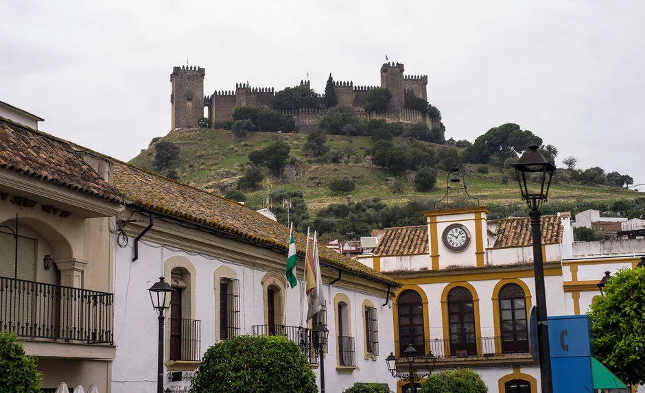 U Španiji se nalazi mnoštvo sličnih dvoraca