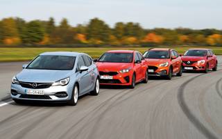 ...jest jeszcze Ford Focus, Opel Astra i Renault Megane