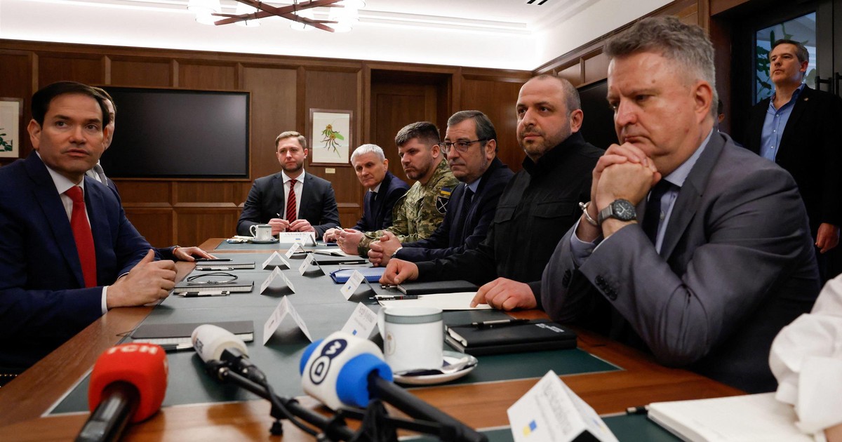 Po kilku godzinach skończyły się rozmowy USA a Ukrainą. "Nie jest łatwo"