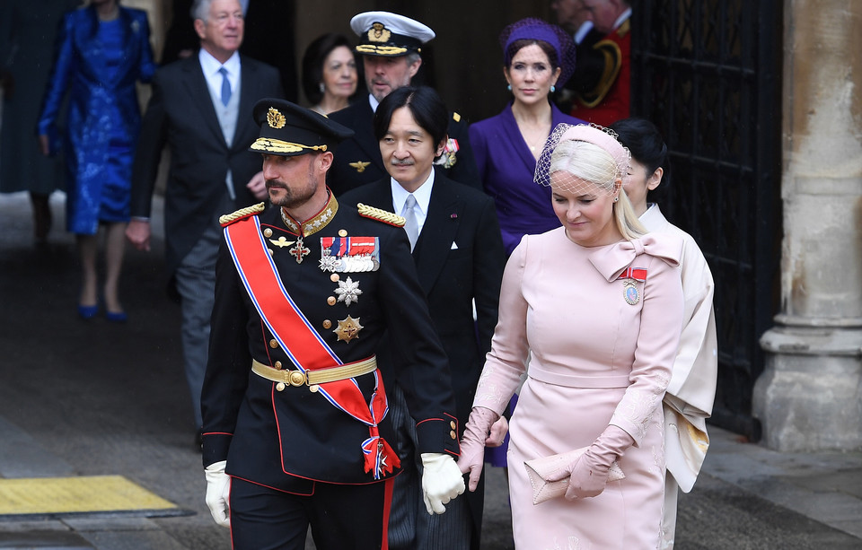 Koronacja Karola III. Książę Norwegii Haakon i księżniczka Mette Marit