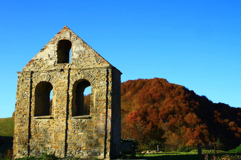 Ruiny świątyni, Bieszczady