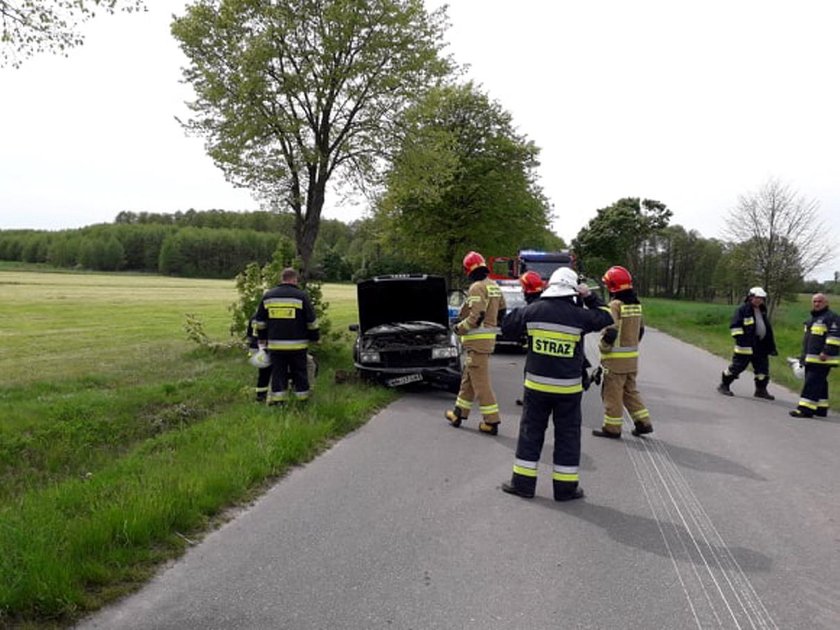 Tragedia na Mazowszu. Auto wjechało na chodnik i potrąciło 7 i 9-latka