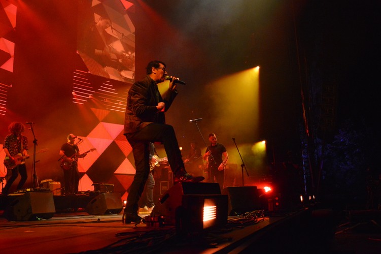 Maciej Maleńczuk, w tle Aradab. Męskie Granie 2019/Warszawa 17 sierpnia 2019