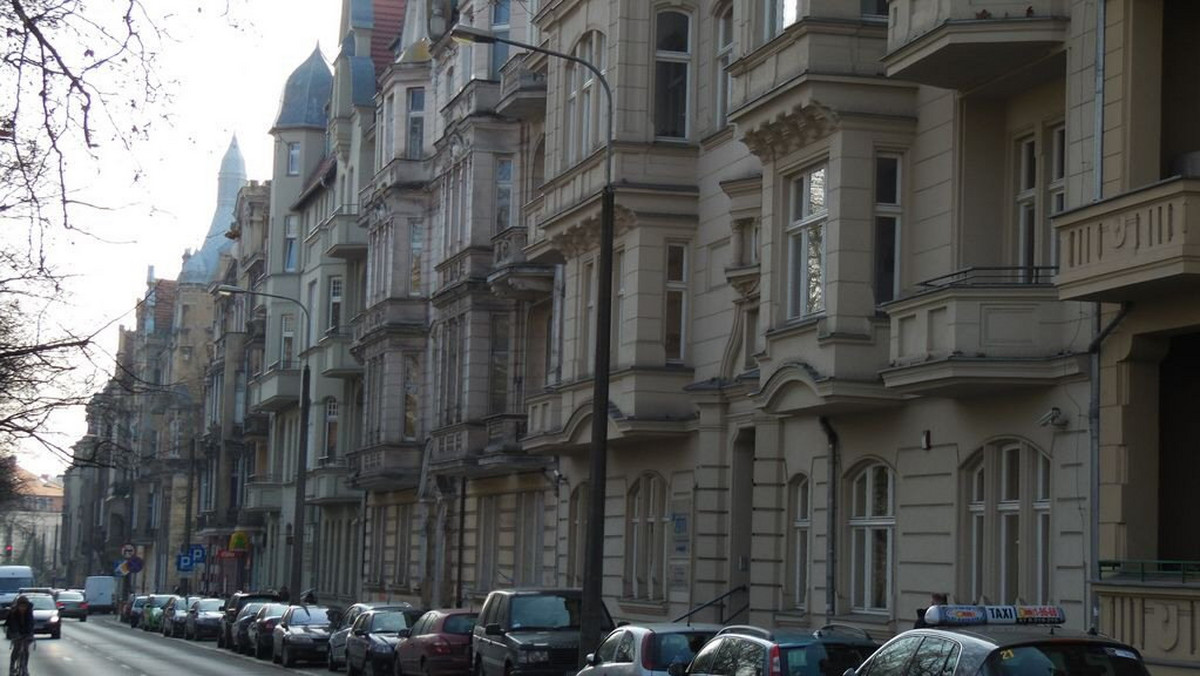 Władze Poznania planują przekształcenia w Miejskim Przedsiębiorstwie Gospodarki Mieszkaniowej. Zgodnie z planami część jednostki ma zostać wydzielona i przeniesiona do Zarządu Komunalnych Zasobów Lokalowych.