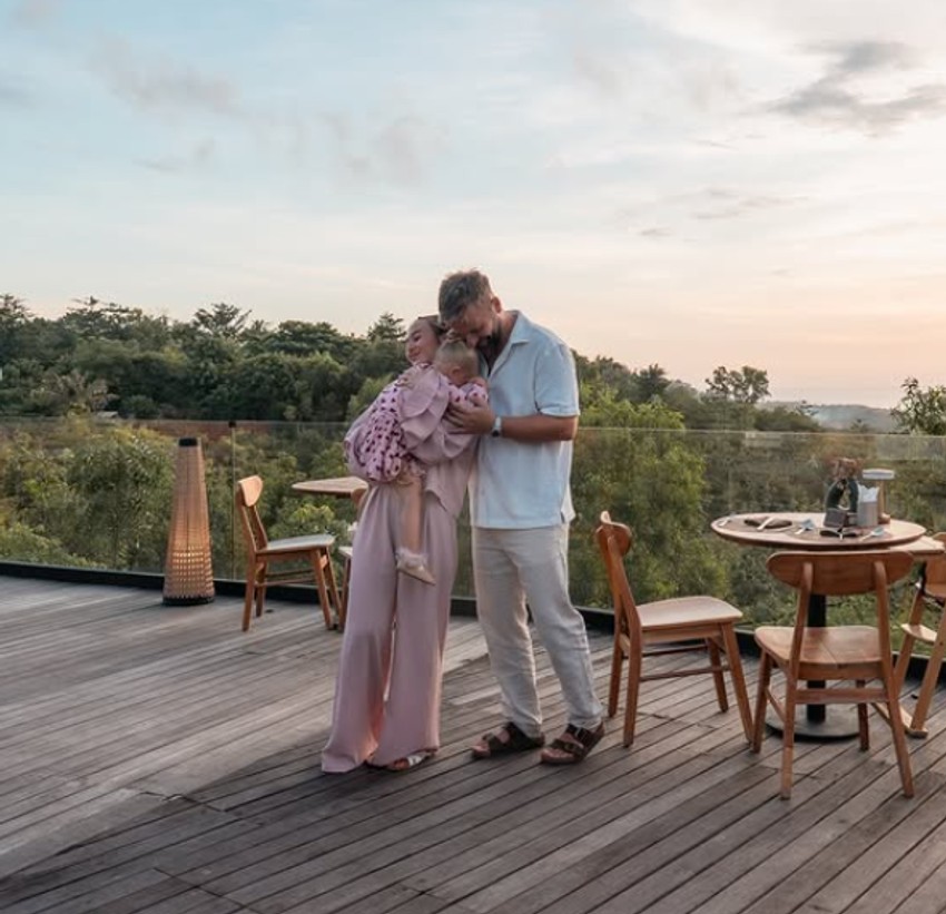 Adriana Kadar sa porodicom