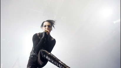 A bíró elutasította Marilyn Manson kérelmét, továbbra is él a szexuális erőszak vádja a rocksztár ellen