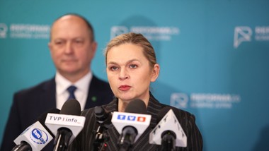 złożyli skargę na men do premiera tuska. "zaniedbanie lub nienależyte wykonywanie zadań"