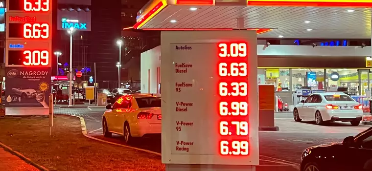 Ceny paliw cały czas idą w górę. Prawie 7 zł za litr to skutki agresji Rosji na Ukrainę