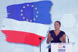 Śpiewak zniesmaczony porozumieniem pomiędzy Nowacką a Koalicją Obywatelską. "Zachowała się nielojalnie"