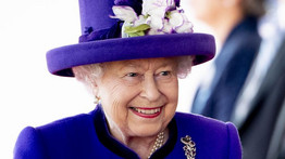 Erzsébet királynő ezzel az ajándékkal köszöntötte fel György herceget a szülinapján – videó