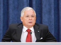 Lech Kaczyński jest przesądny. Boi się "17"