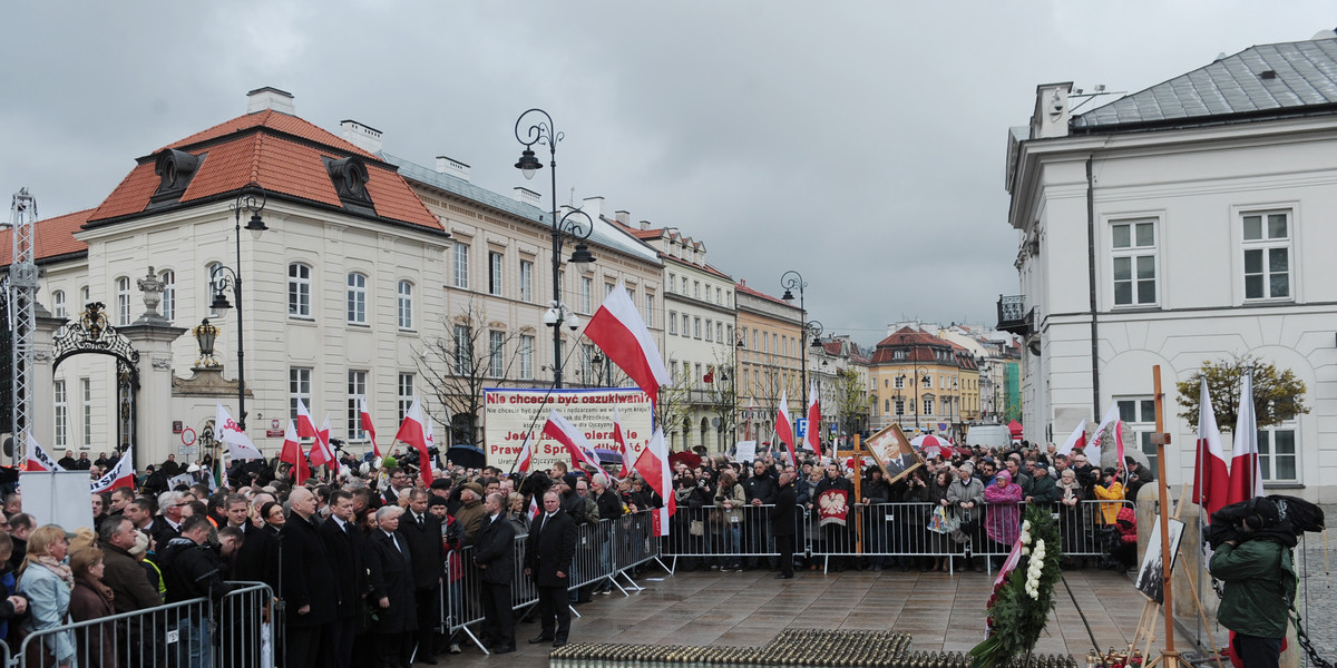 Rocznica smoleńska relacja na żywo.