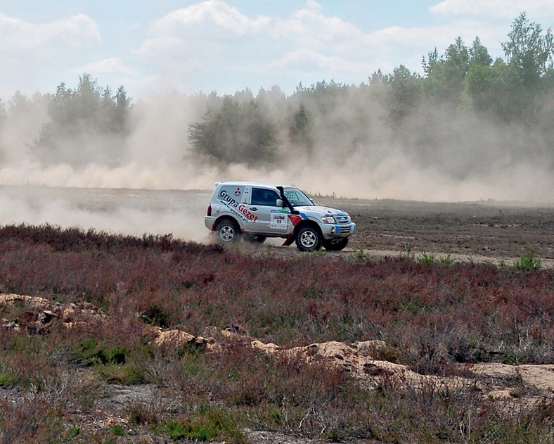 Auto Swiat 4x4 Baja Challenge: w chmurach kurzu