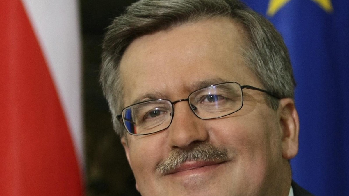 Prezydent Bronisław Komorowski zapowiedział, że zbada pod kątem zgodności z konstytucją ustawę ustanawiająca święto Trzech Króli dniem wolnym. Nie wykluczył, że w razie wątpliwości skieruje ją do Trybunału Konstytucyjnego.