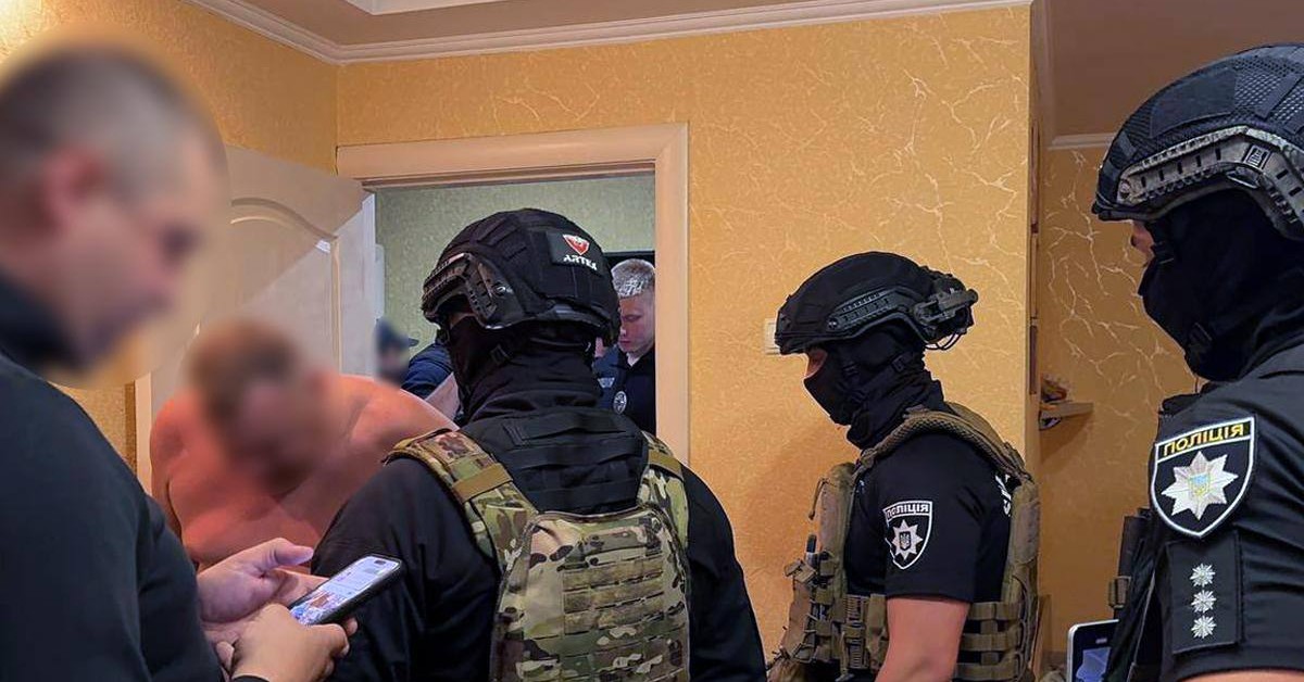 Ukraińskie dowództwo wojsk lądowych potwierdza: Ukraińcy stawiają opór werbownikom! Czasem pięściami, nożem lub młotkiem.