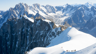 Groźba zawalenia się fragmentu lodowca w rejonie Mont Blanc. Specjaliści alarmują